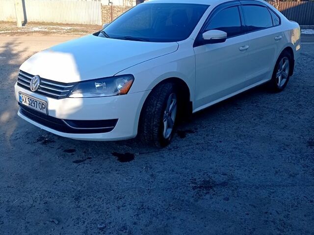 Белый Фольксваген Пассат, объемом двигателя 2.5 л и пробегом 201 тыс. км за 10500 $, фото 4 на Automoto.ua