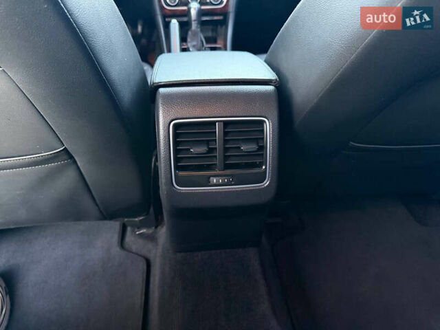 Белый Фольксваген Пассат, объемом двигателя 2 л и пробегом 154 тыс. км за 13200 $, фото 44 на Automoto.ua