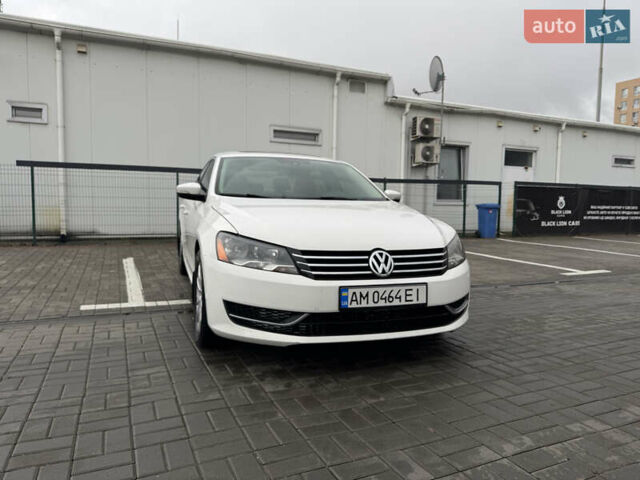Белый Фольксваген Пассат, объемом двигателя 2.5 л и пробегом 249 тыс. км за 9900 $, фото 3 на Automoto.ua