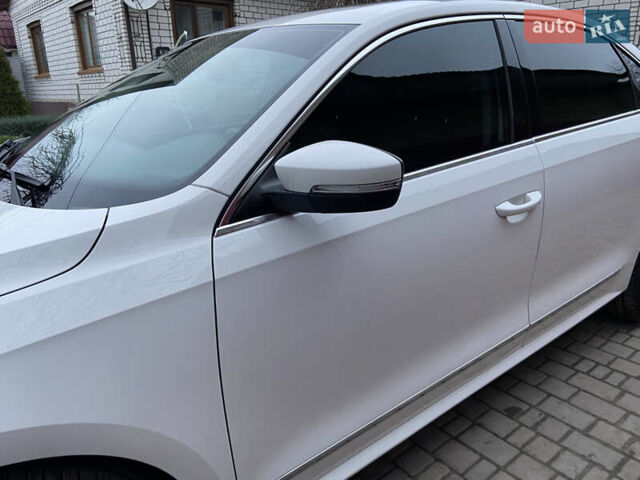 Белый Фольксваген Пассат, объемом двигателя 1.97 л и пробегом 270 тыс. км за 13200 $, фото 10 на Automoto.ua