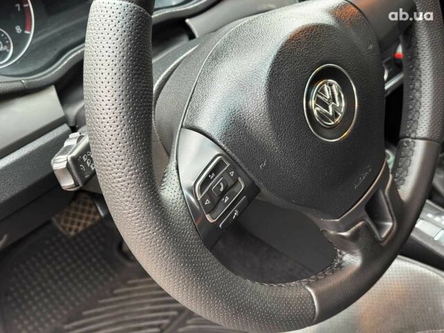 Белый Фольксваген Пассат, объемом двигателя 2.5 л и пробегом 206 тыс. км за 9990 $, фото 20 на Automoto.ua