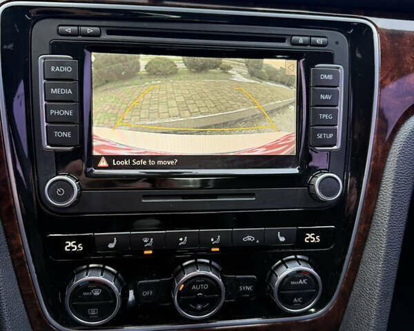 Белый Фольксваген Пассат, объемом двигателя 2 л и пробегом 118 тыс. км за 13200 $, фото 43 на Automoto.ua