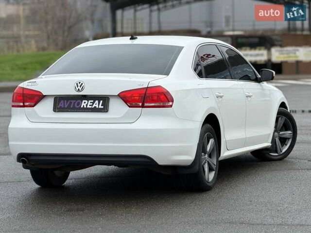 Белый Фольксваген Пассат, объемом двигателя 2.5 л и пробегом 250 тыс. км за 9000 $, фото 13 на Automoto.ua