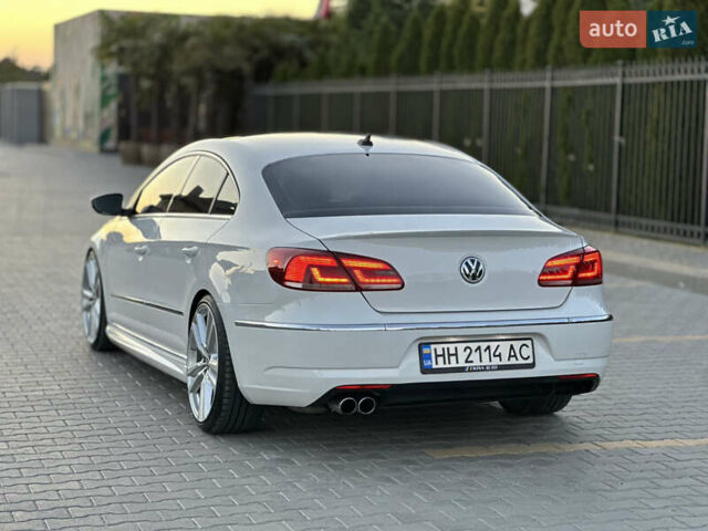 Фольксваген Пассат 2013 в Одессе на Automoto.ua Белый Фольксваген Пассат, объемом двигателя 1.98 л и пробегом 150 тыс. км за 12500 $, фото 14 на Automoto.ua