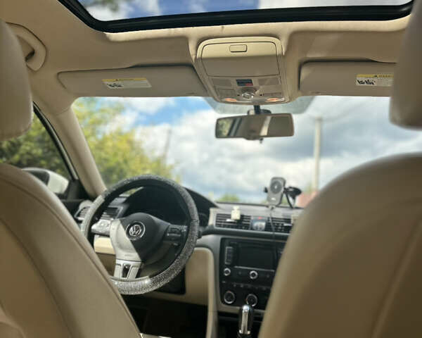 Білий Фольксваген Пассат, об'ємом двигуна 1.8 л та пробігом 153 тис. км за 10000 $, фото 10 на Automoto.ua