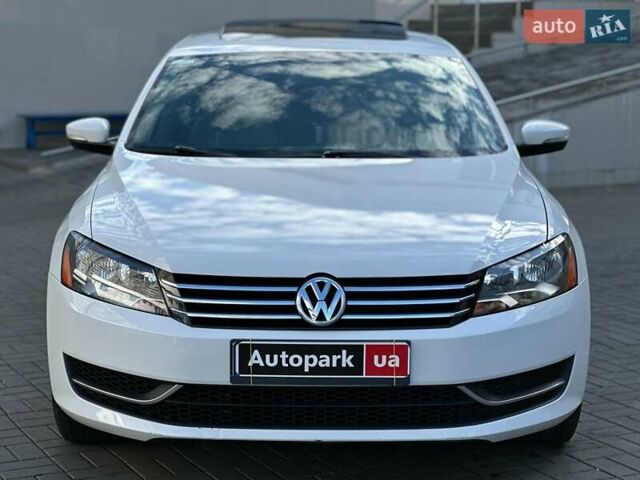 Білий Фольксваген Пассат, об'ємом двигуна 2.5 л та пробігом 159 тис. км за 10990 $, фото 1 на Automoto.ua