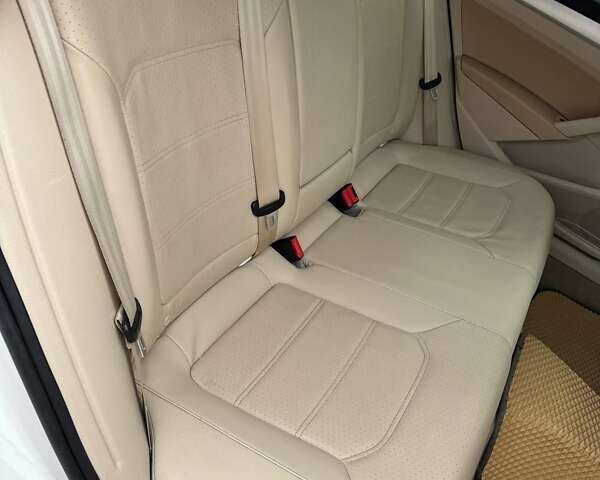 Білий Фольксваген Пассат, об'ємом двигуна 2 л та пробігом 180 тис. км за 11999 $, фото 9 на Automoto.ua