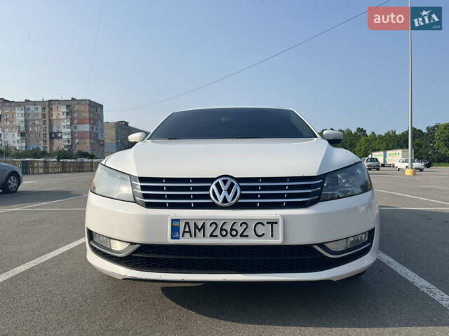 Білий Фольксваген Пассат, об'ємом двигуна 2 л та пробігом 324 тис. км за 10900 $, фото 2 на Automoto.ua