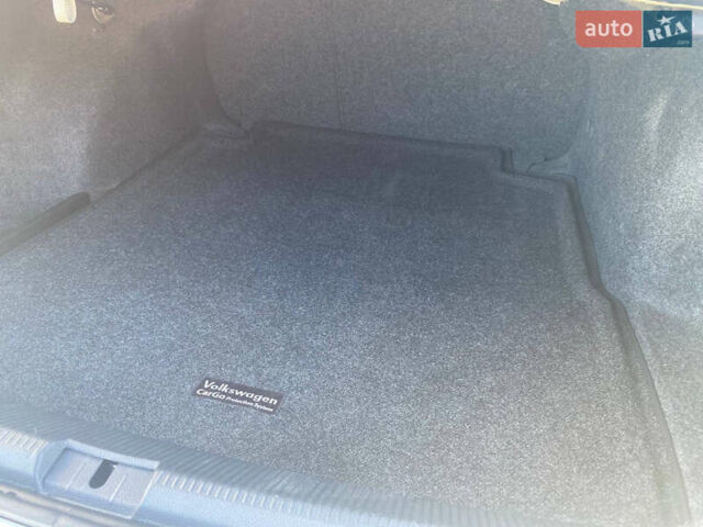 Белый Фольксваген Пассат, объемом двигателя 2.5 л и пробегом 126 тыс. км за 10600 $, фото 22 на Automoto.ua