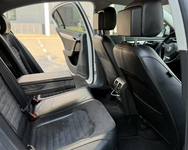 Білий Фольксваген Пассат, об'ємом двигуна 1.8 л та пробігом 210 тис. км за 8900 $, фото 24 на Automoto.ua