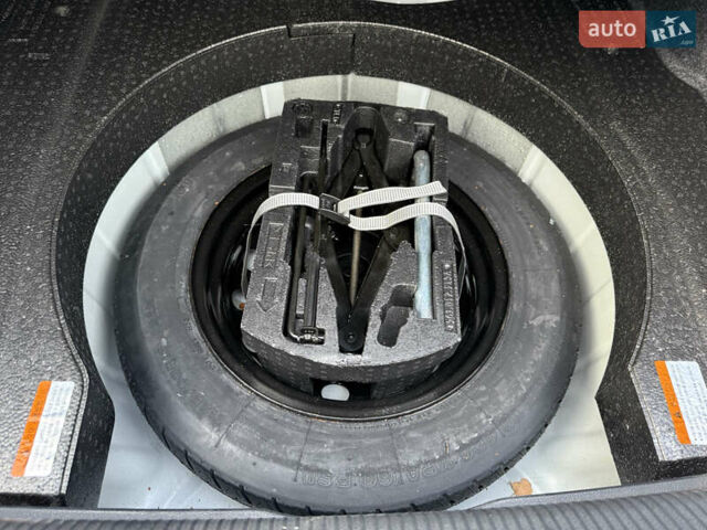 Белый Фольксваген Пассат, объемом двигателя 2 л и пробегом 118 тыс. км за 13200 $, фото 26 на Automoto.ua