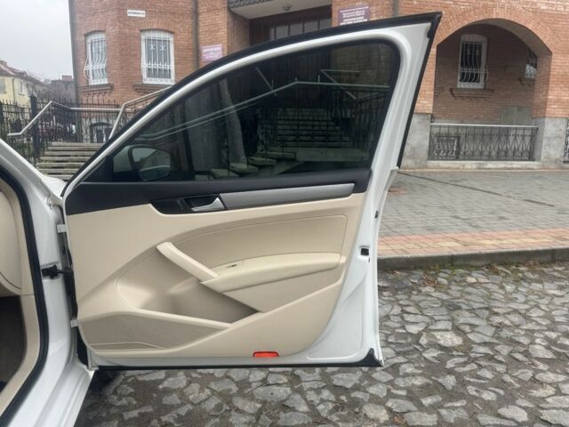 Белый Фольксваген Пассат, объемом двигателя 1.8 л и пробегом 261 тыс. км за 11500 $, фото 14 на Automoto.ua