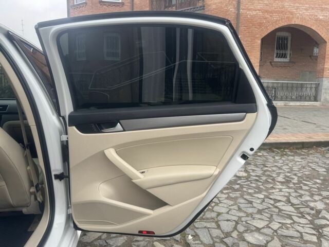 Белый Фольксваген Пассат, объемом двигателя 1.8 л и пробегом 261 тыс. км за 11500 $, фото 13 на Automoto.ua