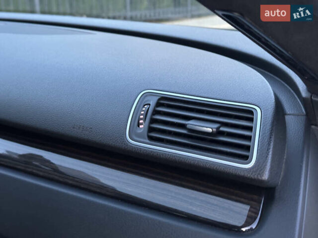 Фольксваген Пассат 2013 в Одессе на Automoto.ua Белый Фольксваген Пассат, объемом двигателя 1.98 л и пробегом 150 тыс. км за 12500 $, фото 67 на Automoto.ua