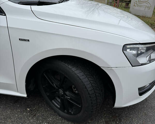 Білий Фольксваген Пассат, об'ємом двигуна 1.8 л та пробігом 221 тис. км за 11000 $, фото 7 на Automoto.ua