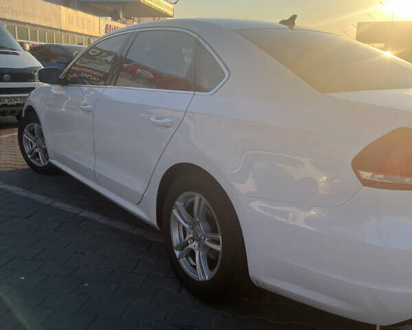 Белый Фольксваген Пассат, объемом двигателя 1.8 л и пробегом 132 тыс. км за 13000 $, фото 5 на Automoto.ua