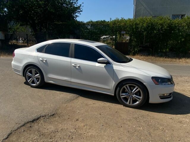 Білий Фольксваген Пассат, об'ємом двигуна 2 л та пробігом 220 тис. км за 12000 $, фото 1 на Automoto.ua