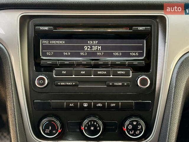 Білий Фольксваген Пассат, об'ємом двигуна 1.8 л та пробігом 207 тис. км за 8390 $, фото 16 на Automoto.ua