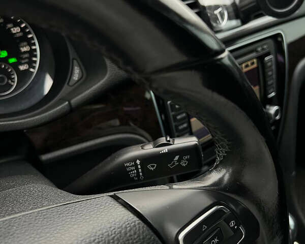 Білий Фольксваген Пассат, об'ємом двигуна 2 л та пробігом 234 тис. км за 13499 $, фото 14 на Automoto.ua