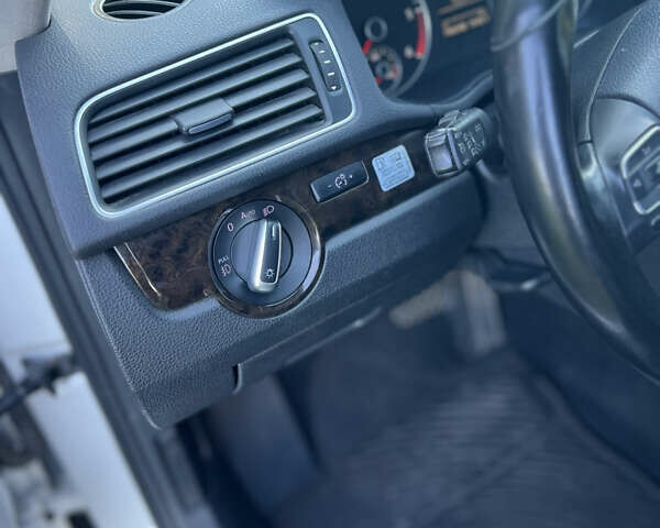 Белый Фольксваген Пассат, объемом двигателя 2 л и пробегом 197 тыс. км за 13200 $, фото 14 на Automoto.ua