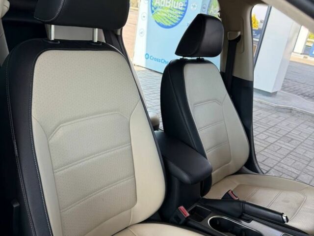 Белый Фольксваген Пассат, объемом двигателя 1.8 л и пробегом 210 тыс. км за 10999 $, фото 16 на Automoto.ua