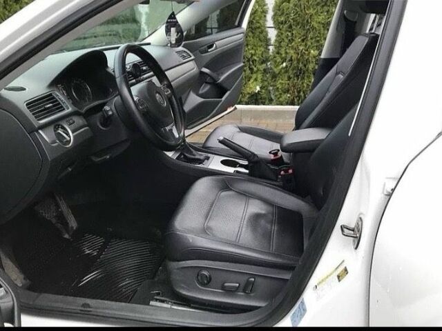 Белый Фольксваген Пассат, объемом двигателя 1.8 л и пробегом 227 тыс. км за 8700 $, фото 4 на Automoto.ua