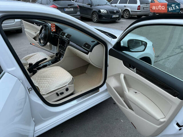 Білий Фольксваген Пассат, об'ємом двигуна 1.97 л та пробігом 132 тис. км за 12600 $, фото 14 на Automoto.ua