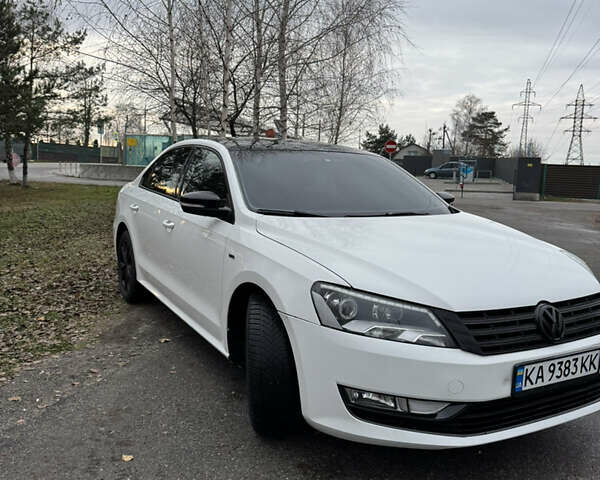 Білий Фольксваген Пассат, об'ємом двигуна 1.8 л та пробігом 221 тис. км за 11000 $, фото 4 на Automoto.ua