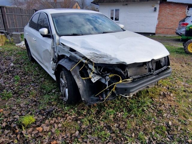 Белый Фольксваген Пассат, объемом двигателя 0 л и пробегом 139 тыс. км за 6500 $, фото 3 на Automoto.ua