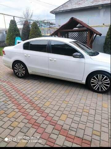 Белый Фольксваген Пассат, объемом двигателя 1.97 л и пробегом 282 тыс. км за 13800 $, фото 6 на Automoto.ua