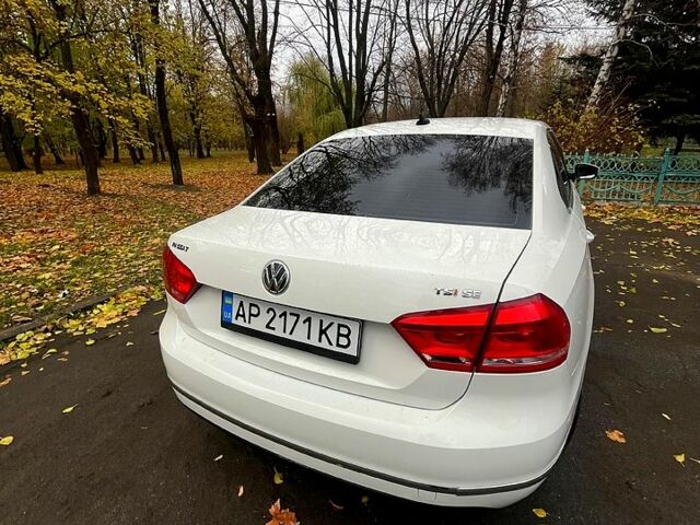 Білий Фольксваген Пассат, об'ємом двигуна 1.8 л та пробігом 174 тис. км за 10000 $, фото 4 на Automoto.ua