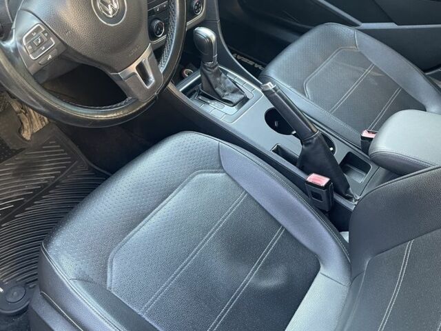 Белый Фольксваген Пассат, объемом двигателя 1.8 л и пробегом 165 тыс. км за 11500 $, фото 5 на Automoto.ua