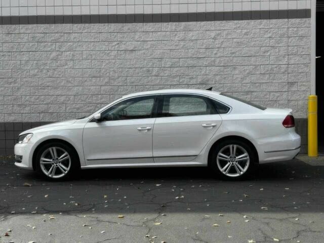 Белый Фольксваген Пассат, объемом двигателя 2 л и пробегом 83 тыс. км за 7000 $, фото 6 на Automoto.ua