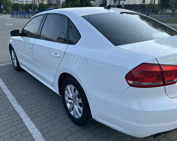 Білий Фольксваген Пассат, об'ємом двигуна 1.8 л та пробігом 146 тис. км за 9000 $, фото 3 на Automoto.ua