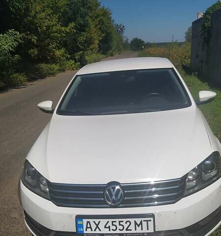 Белый Фольксваген Пассат, объемом двигателя 1.97 л и пробегом 80 тыс. км за 17000 $, фото 1 на Automoto.ua