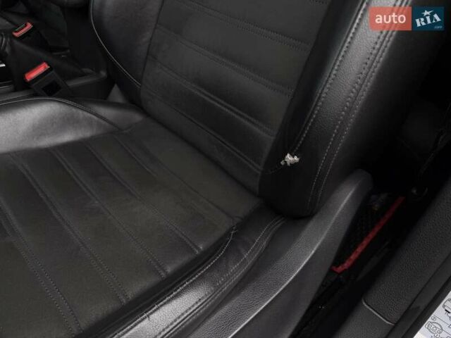 Білий Фольксваген Пассат, об'ємом двигуна 1.8 л та пробігом 169 тис. км за 11300 $, фото 10 на Automoto.ua