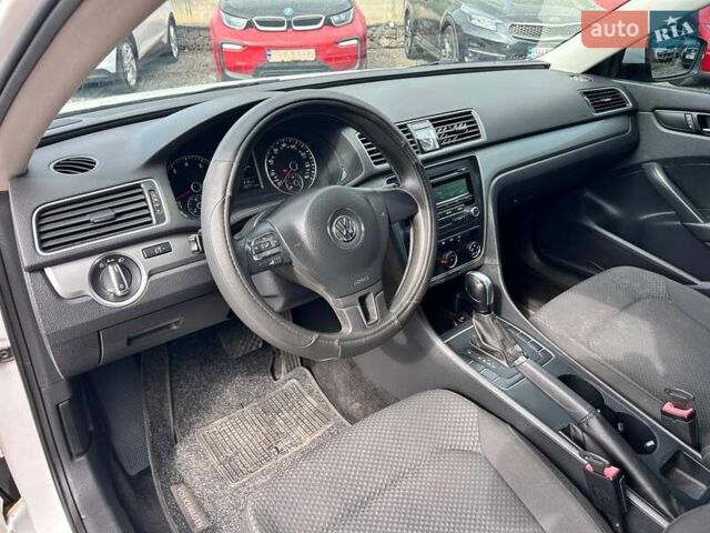 Белый Фольксваген Пассат, объемом двигателя 1.8 л и пробегом 212 тыс. км за 9700 $, фото 14 на Automoto.ua
