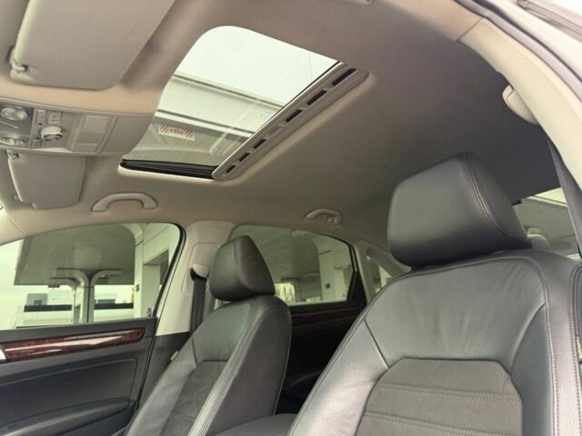 Белый Фольксваген Пассат, объемом двигателя 2 л и пробегом 115 тыс. км за 13200 $, фото 14 на Automoto.ua