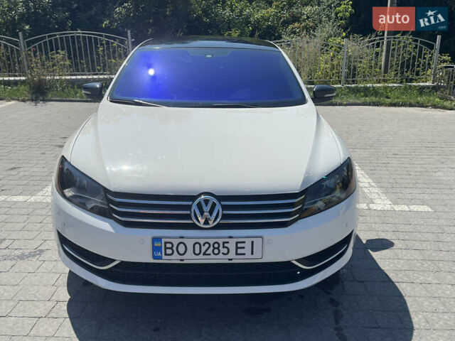 Белый Фольксваген Пассат, объемом двигателя 2.47 л и пробегом 184 тыс. км за 9500 $, фото 5 на Automoto.ua