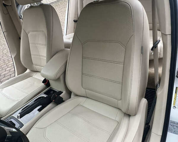 Білий Фольксваген Пассат, об'ємом двигуна 1.97 л та пробігом 284 тис. км за 10550 $, фото 25 на Automoto.ua