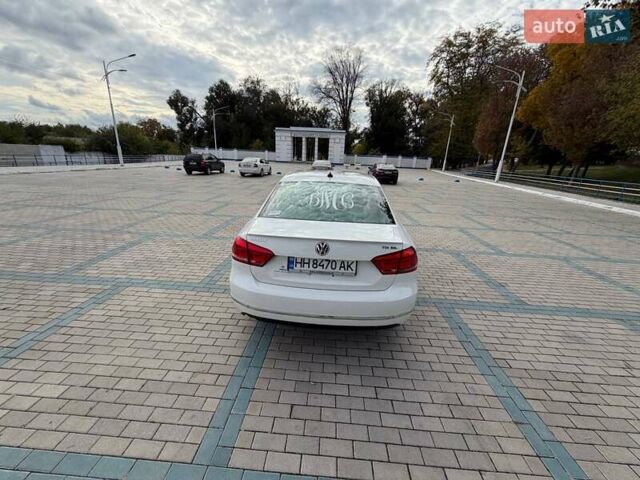 Белый Фольксваген Пассат, объемом двигателя 2 л и пробегом 242 тыс. км за 11500 $, фото 20 на Automoto.ua