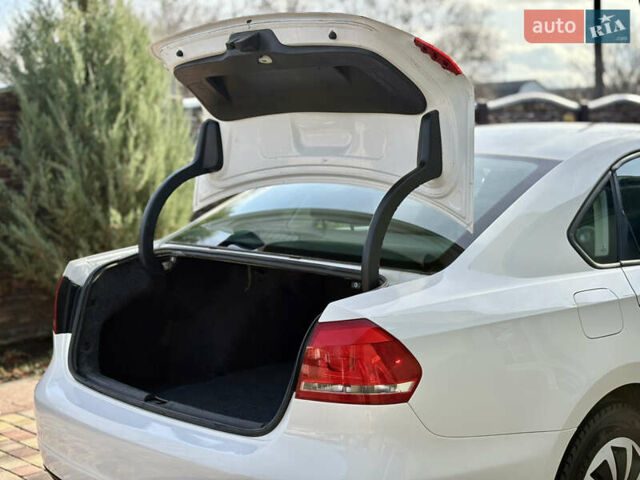 Білий Фольксваген Пассат, об'ємом двигуна 1.8 л та пробігом 207 тис. км за 8390 $, фото 28 на Automoto.ua