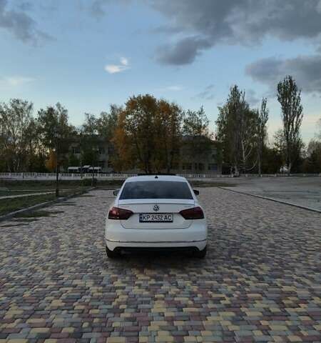 Білий Фольксваген Пассат, об'ємом двигуна 2 л та пробігом 160 тис. км за 11800 $, фото 11 на Automoto.ua