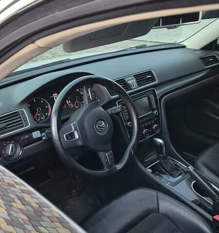 Білий Фольксваген Пассат, об'ємом двигуна 2 л та пробігом 160 тис. км за 11800 $, фото 13 на Automoto.ua