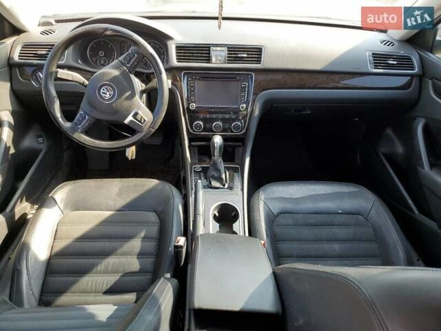 Белый Фольксваген Пассат, объемом двигателя 2 л и пробегом 158 тыс. км за 2200 $, фото 7 на Automoto.ua