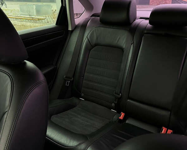 Білий Фольксваген Пассат, об'ємом двигуна 2 л та пробігом 234 тис. км за 13499 $, фото 12 на Automoto.ua