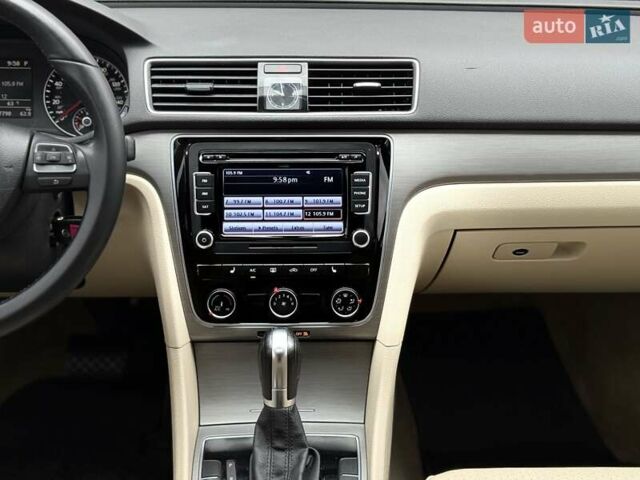 Белый Фольксваген Пассат, объемом двигателя 1.8 л и пробегом 204 тыс. км за 9900 $, фото 41 на Automoto.ua