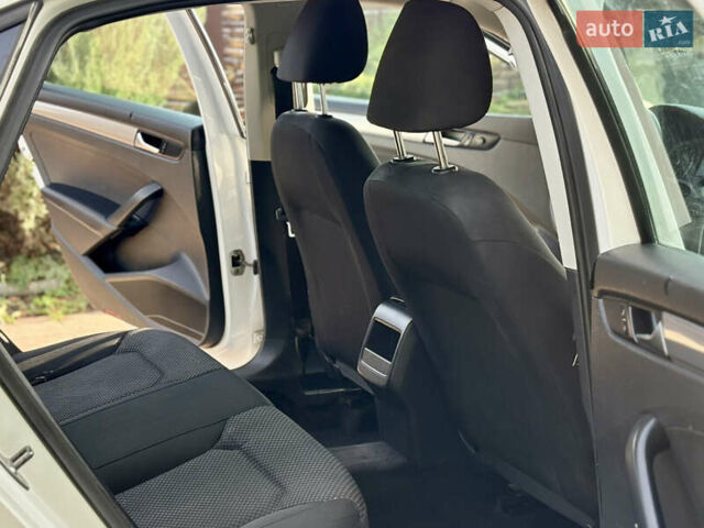 Білий Фольксваген Пассат, об'ємом двигуна 1.8 л та пробігом 207 тис. км за 8390 $, фото 11 на Automoto.ua