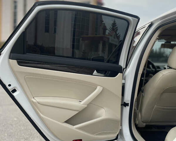 Белый Фольксваген Пассат, объемом двигателя 1.97 л и пробегом 232 тыс. км за 11200 $, фото 2 на Automoto.ua