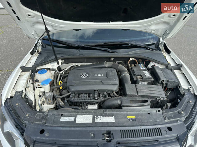 Білий Фольксваген Пассат, об'ємом двигуна 1.8 л та пробігом 161 тис. км за 9800 $, фото 11 на Automoto.ua